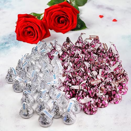 Miniatura 4 de Hershey's Kisses Mix  Mezcla Hershey Kisses de 1 libra  Deliciosos besos de pastel de lava y besos de chocolate con leche en lámina plateada  Besos