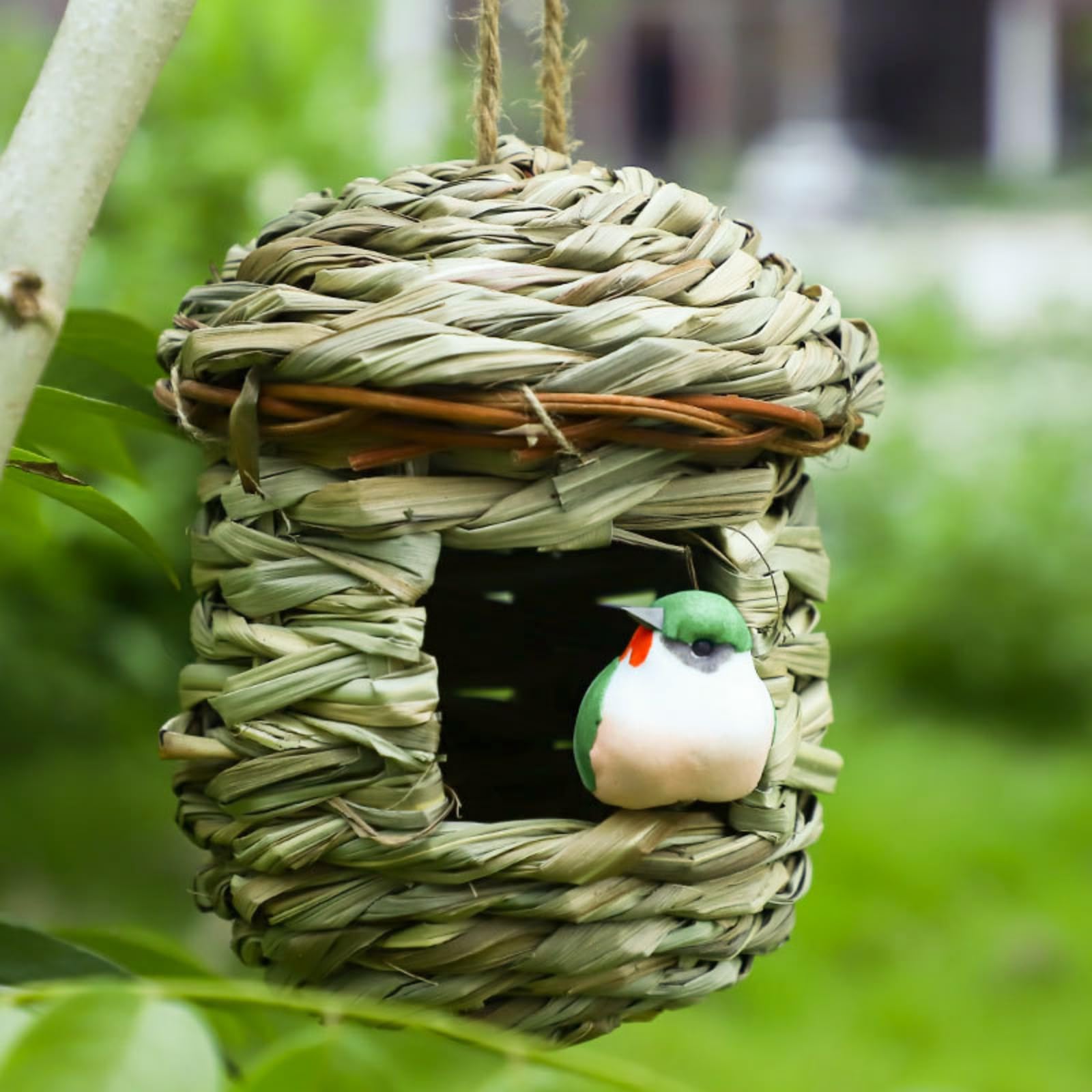 Shouhengda Hand-Woven Teardrop Shaped Eco-Friendly Birds Cages, Natural Grass Bird Hut Hand Woven Bird Nest for Outdoors Hanging Ideal for Birds