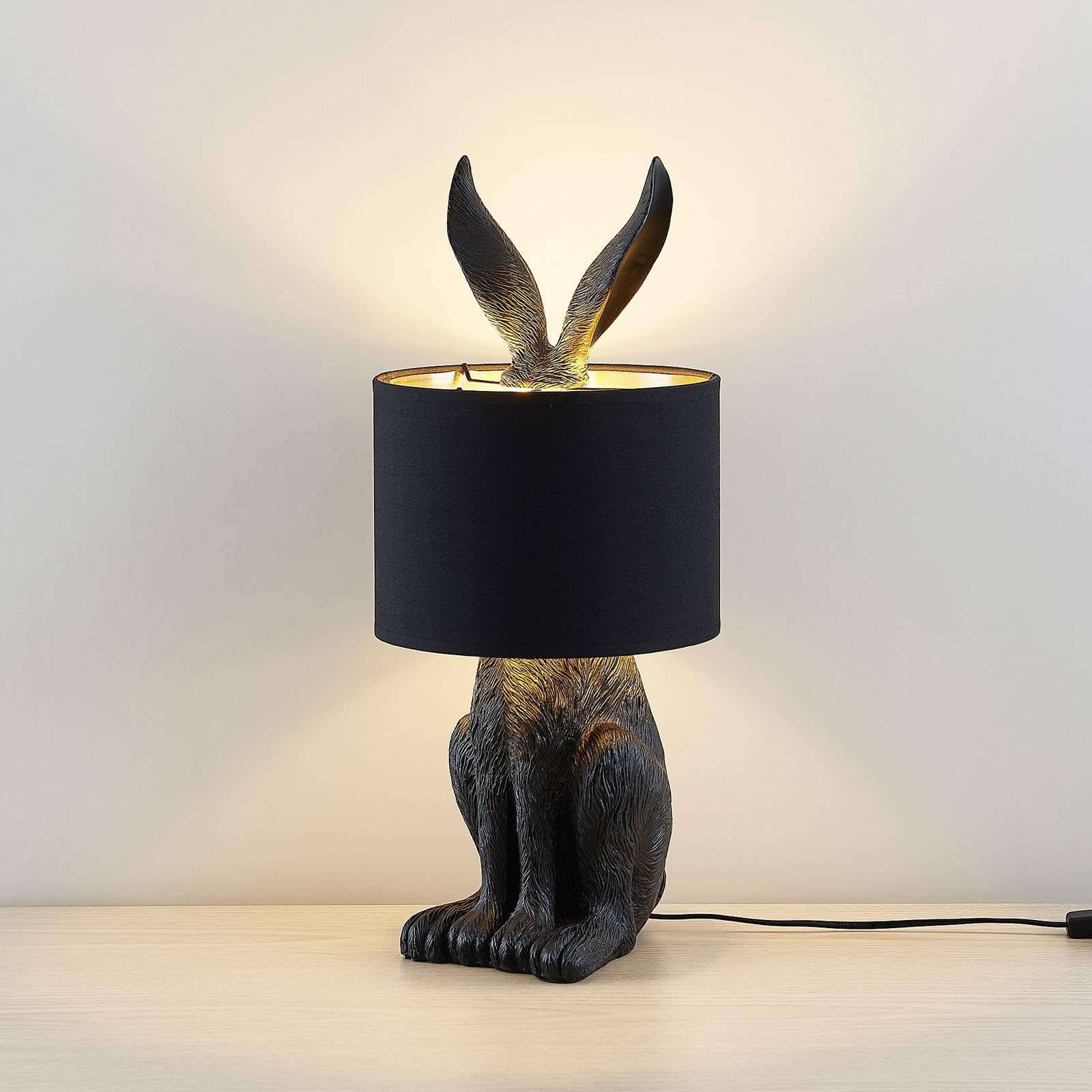 Lindby Tischlampe Hase Textil schwarz gold, Nachttischlampe Meister Lampe Tischleuchte ohne Leuchtmittel Schlafzimmerlampe Nachttischleuchte