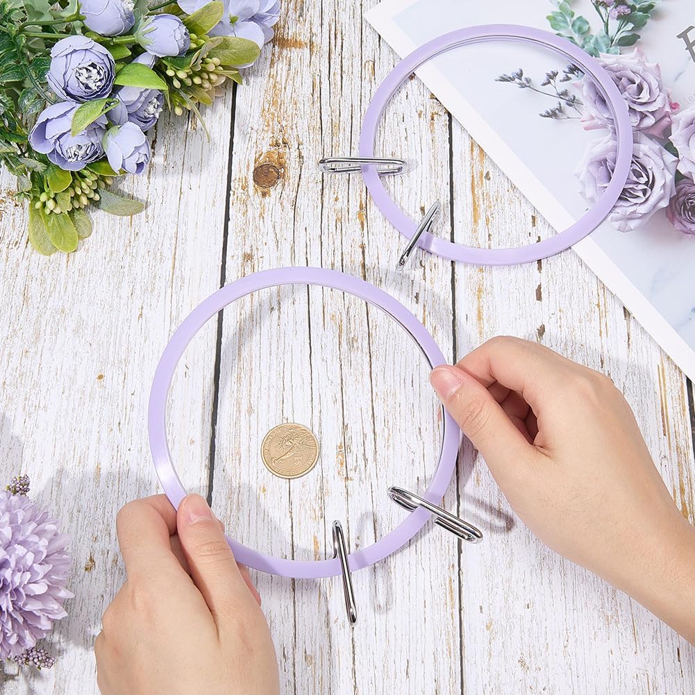 GORGECRAFT 2Pcs Plastic Embroidery Hoops Spring Tension Shed Embroidery Hoop Cross Stitch Hoops Circle Round Ring Frame for Handy Sewing Embroidery Cross Stitch Beginners 6.1 x 5.1 x 0.7inch