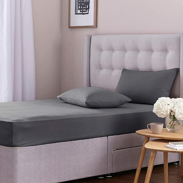 Silentnight 100% Brushed Cotton Single Fitted Sheet and Matching Pillowcase Set Charcoal - Easy Care Luxury Linen Bottom Bedsheet - Elastic Hem to Snugly Fit Around Your Mattress