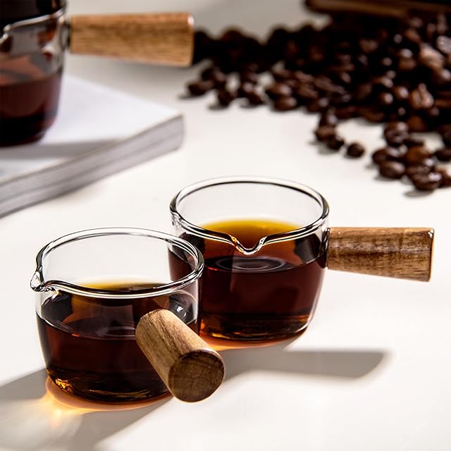SUQ 2Pcs Glass Milk Cup, Small Espresso Coffee Cup, Glass Sauce Dish, Multi-Functional Wood Handle Cup, Creamer Jugs Sauce Pitcher, for Coffee Tea Maple Syrup Honey50ml