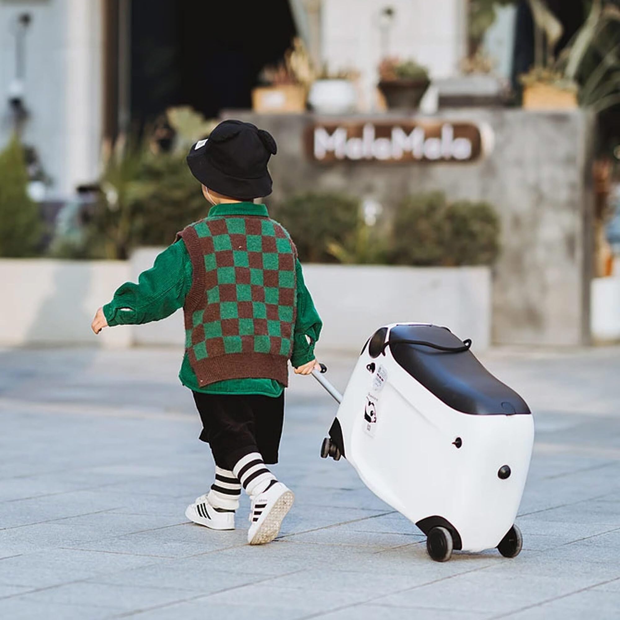 Berwin Panda Adventure Kinder Reisekoffer Trolley Kindertrolley Handgepäck Koffer mit Rollen und Sitz Schwarz