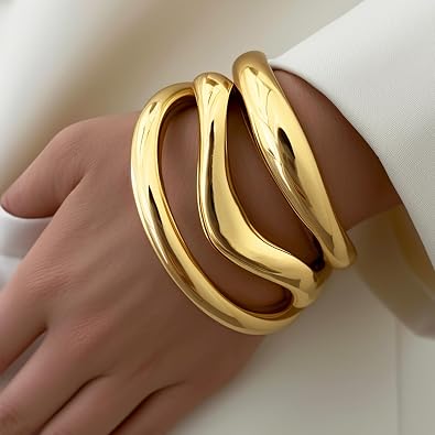 5Pcs Gold Bangle Bracelets for Women, Chunky Stackable Cuff Bracelet Set