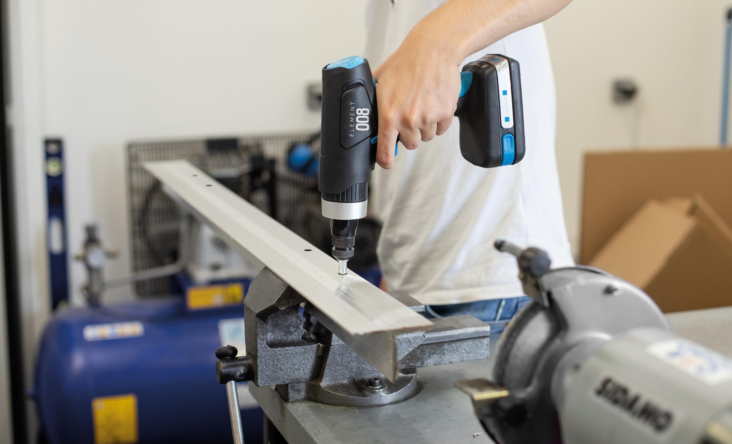 Riveteuse 18V SCELL IT Pour M3 - M6 - Sans Batterie - E-008