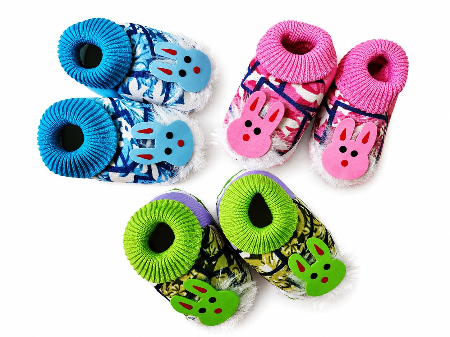 Baby Booties Set of 2 with a Woolen Cap, Set of 2 Booties, A Woolen Cap Towel, Multicolor, Newborn Accessories Combo-image-18