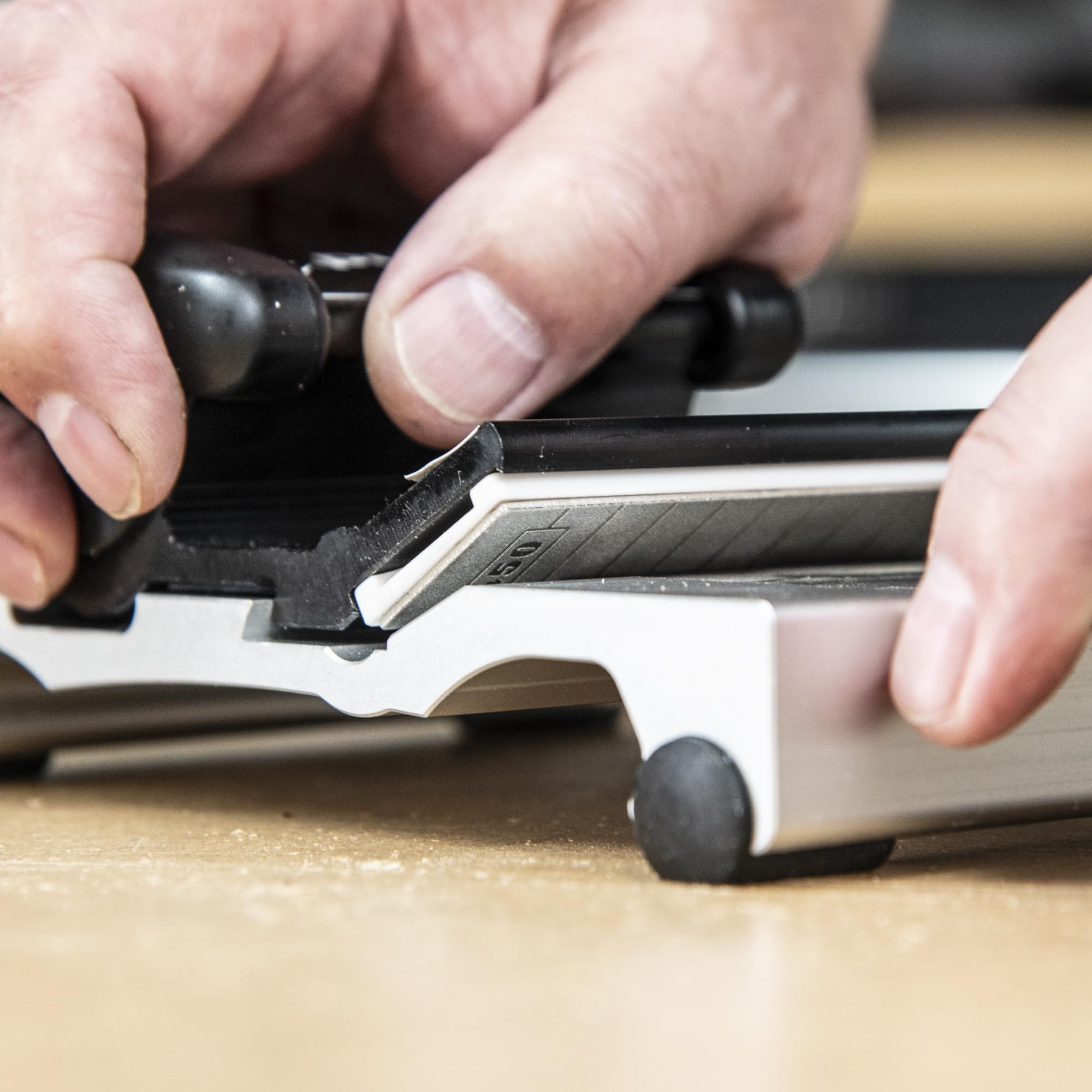 Trend Fast Track MK2 ostrzałka z 4 kątami i uchwytami magnetycznymi | Precyzyjne ostrzenie dłut i strugów 3–65 mm, 4 kąty, magnetyczne uchwyty kamieni i ergonomiczny chwyt. FTS/KIT/MK2