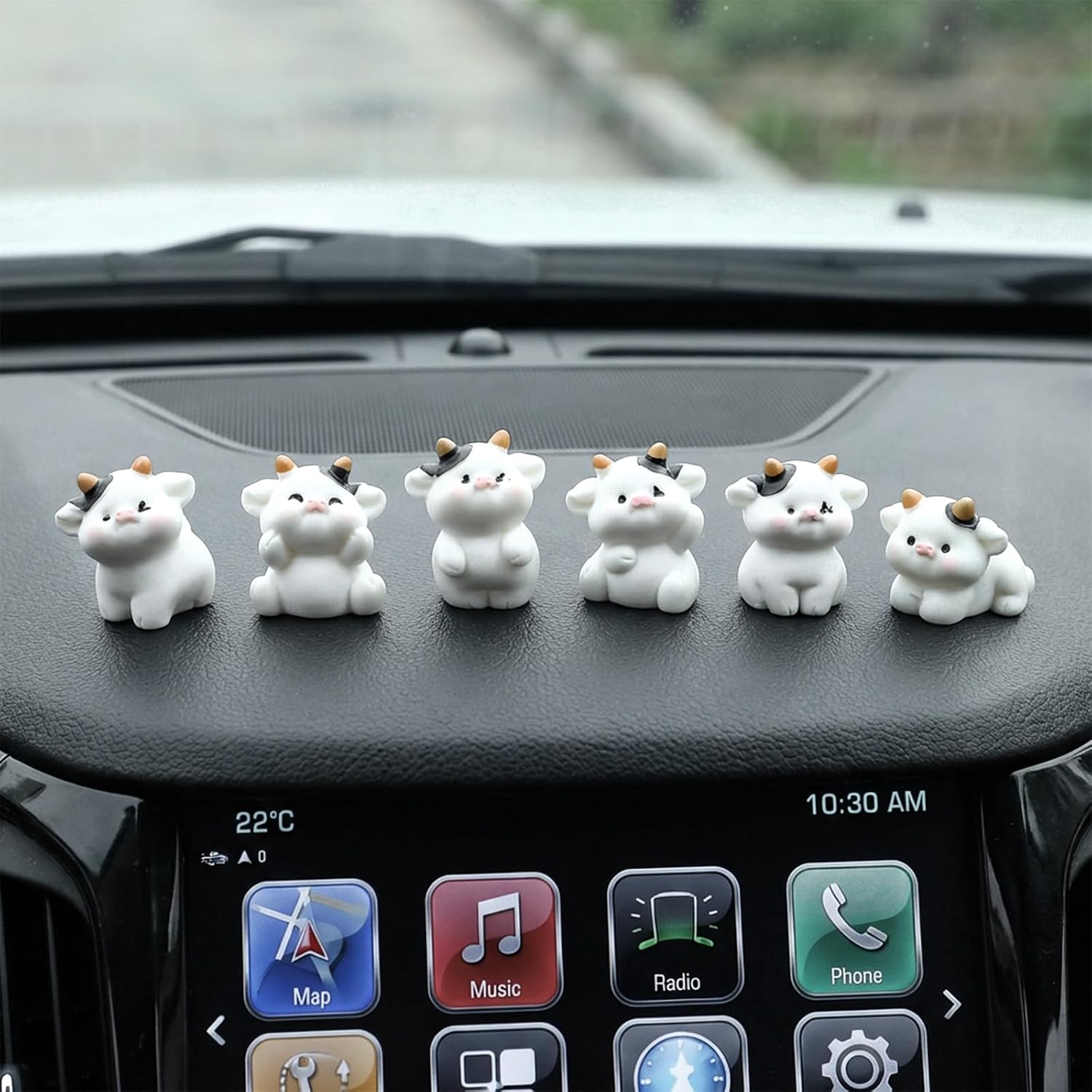 6 Pcs Mini Cows Car Accessories Cow Print Dashboard Decorations Rear View Mirror Ornaments Cute Cars Decor Funny Cartoon Figurine Cars Interior Accessories for Women Men