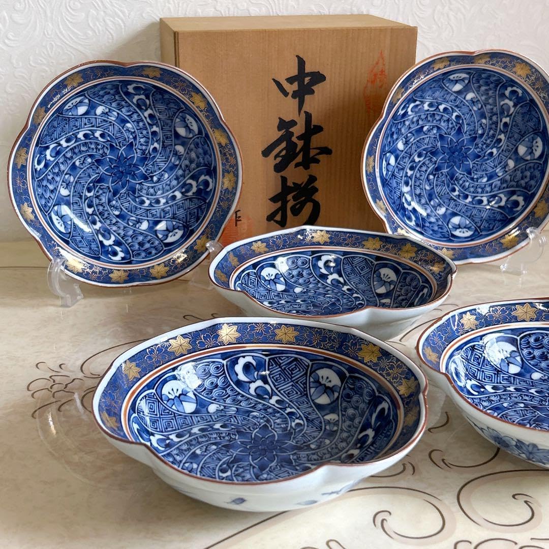 有田焼　西山窯　染付捻祥瑞　高台皿揃　5枚セット　銘々皿　輪花皿　中皿　色絵 有田焼西山窯染付捻祥瑞高台皿揃5枚セット銘々皿輪花皿中皿色絵