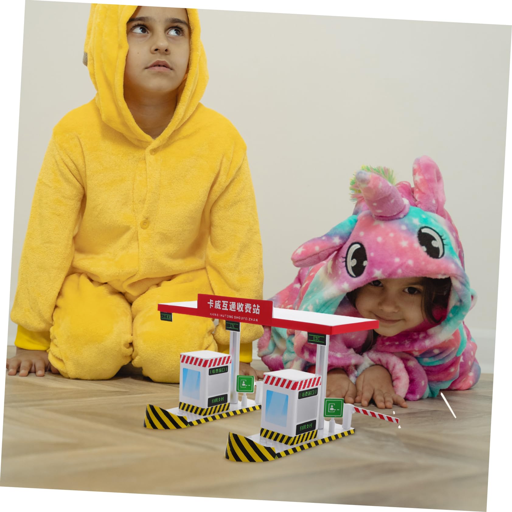 Toyvian Barriera Giocattolo in Plastica Design Realistico, Gioco Educativo e Interattivo per Bambini Durante