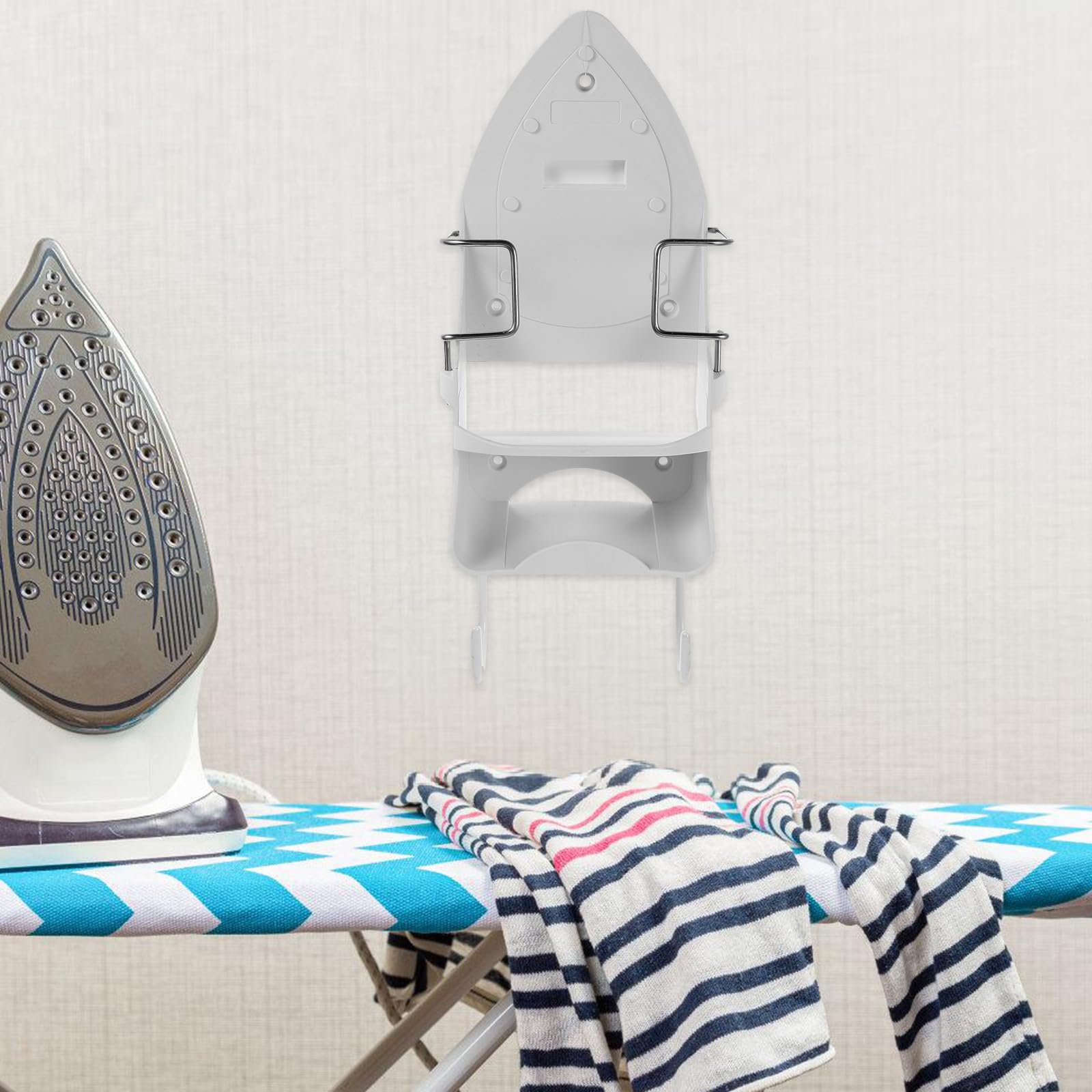 Alipis Wandmontierter für Zuhause und Hotel Bügelbretthalter aus Kunststoff mit Haken Platzsparende Bügeleisen Aufbewahrung Multifunktionales Design Weiß