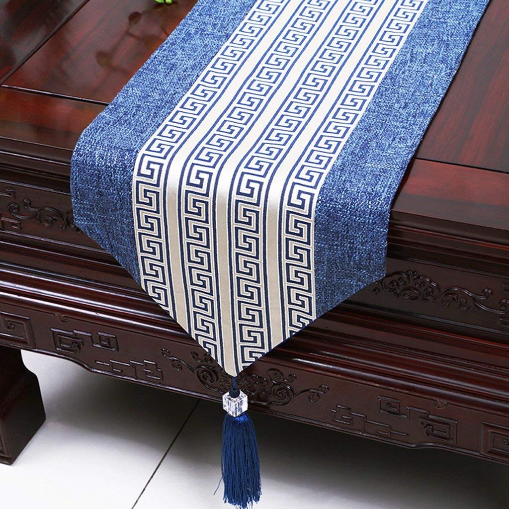 Tapis de table et serviette d'extrémité pour protéger et décorer vos meubles