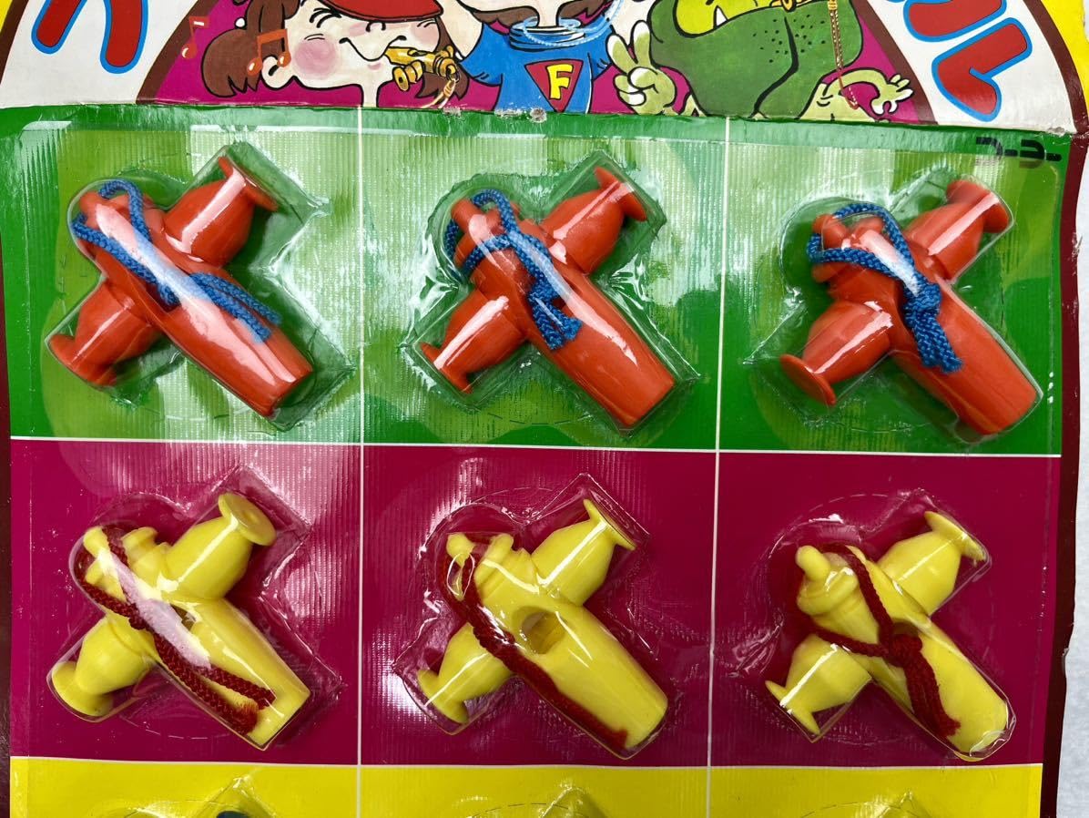 昭和レトロ　ファッションリング　駄玩具　駄菓子屋　おもちゃ　珍品　希少　当時物 Yahoo!オークション -「昭和 おもちゃ 指輪」の落札相場・落札