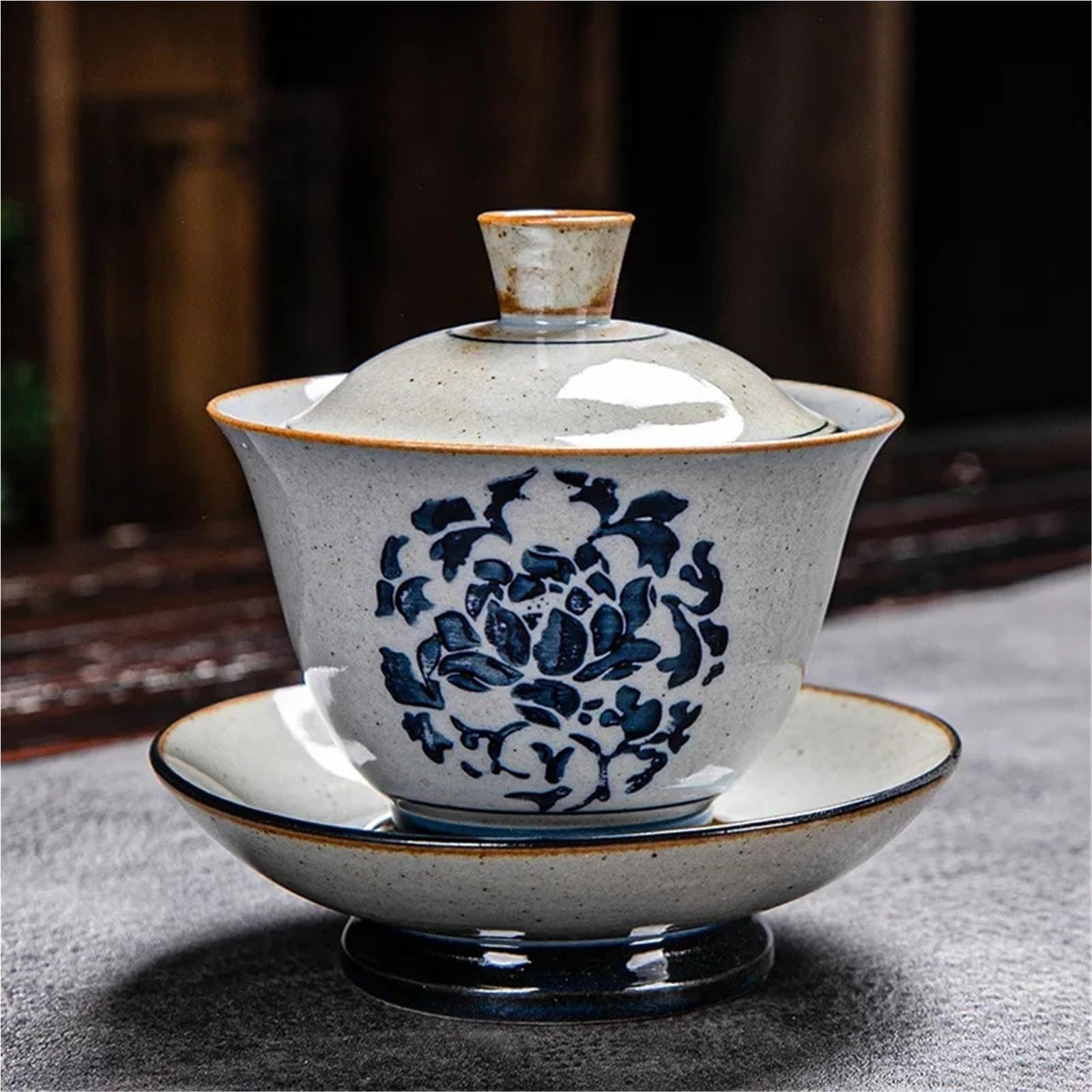Taza infusora de té, diseño vintage de leña pintada a mano, cuenco de cerámica azul y blanco, juego de té Kung Fu, cubierta de cerámica (peonía)