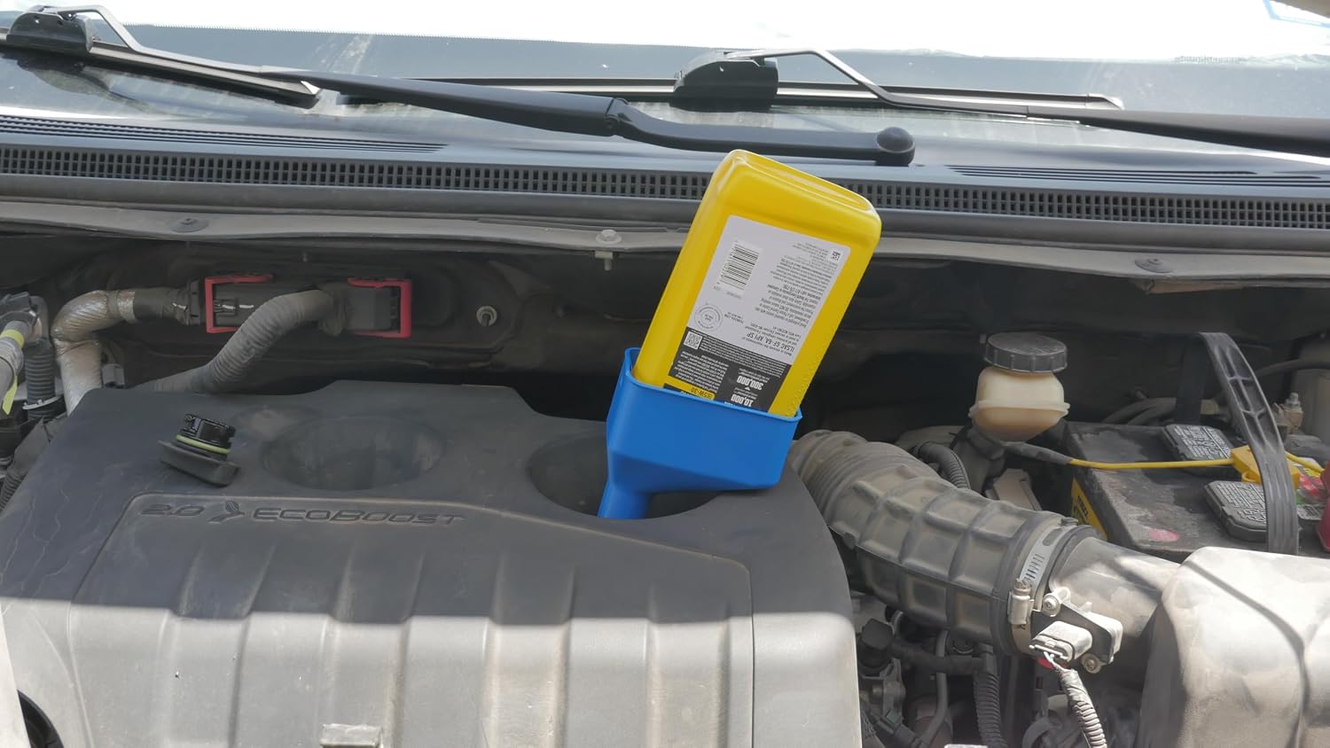 Automotive Oil Funnel, Spill Saver, Engine Oil Bottle Funnel