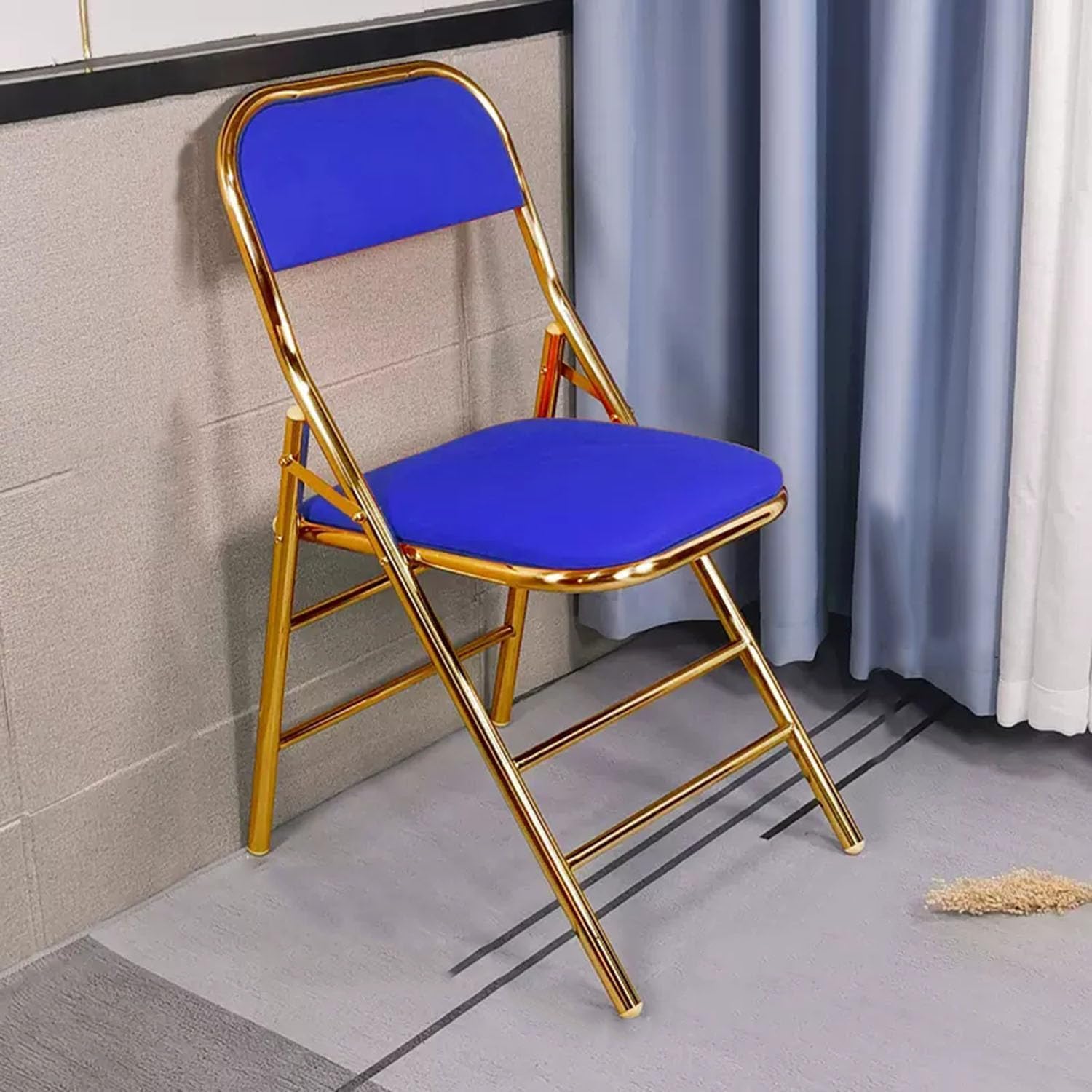 Chaise pliante rembourrée confortable et compacte coloris bleu