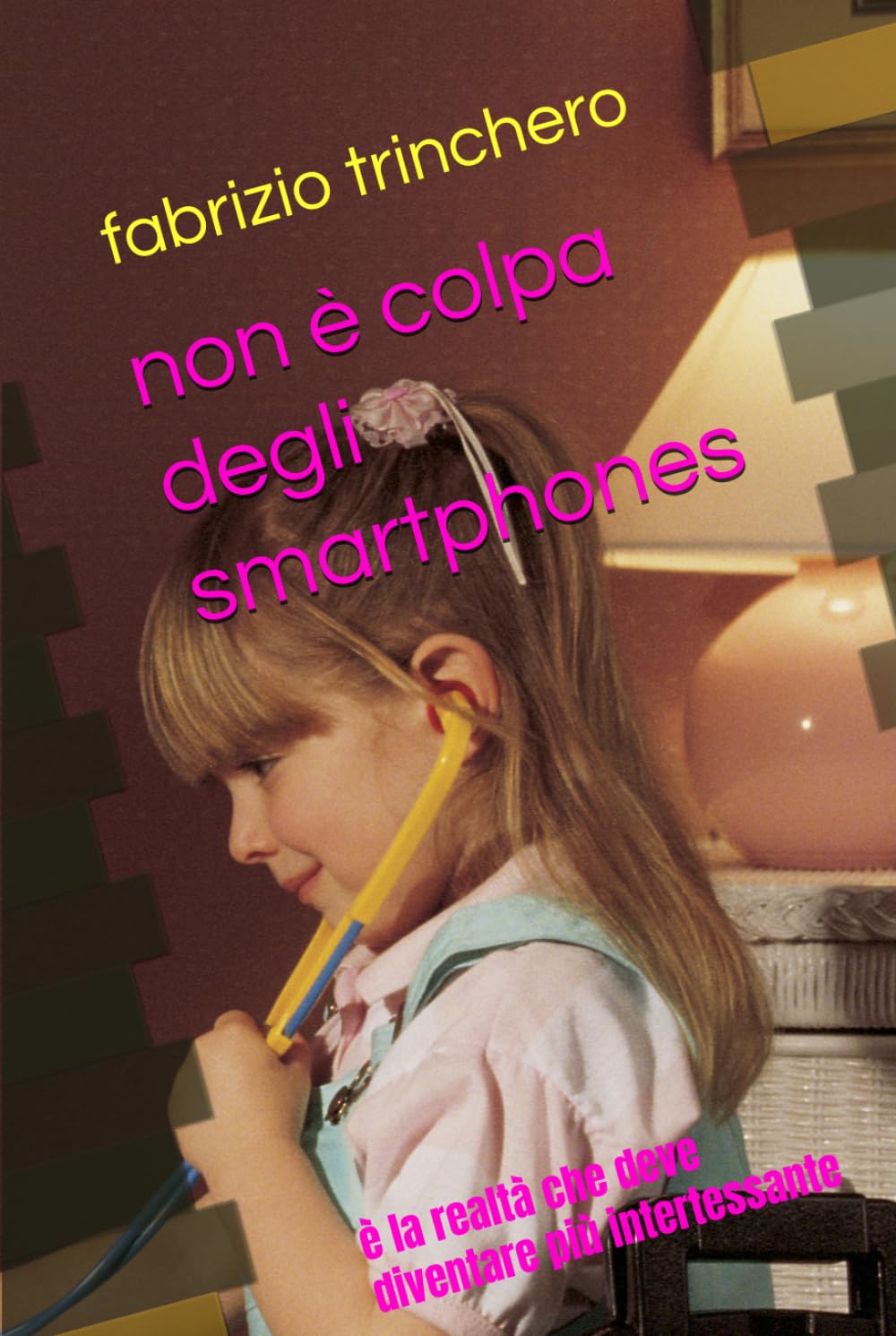 non è colpa degli smartphones: è la realtà che deve diventare più intertessante