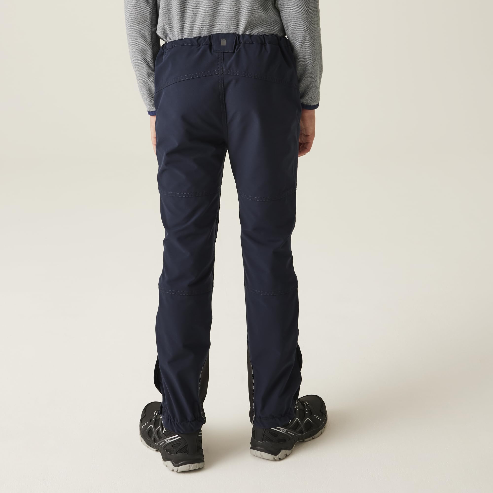 Regatta Pantalon Technique Junior Tech Mountain Déperlant et Extensible - Pantalon - Pantalon Technique Junior Tech Mountain déperlant et Extensible - Mixte Enfant