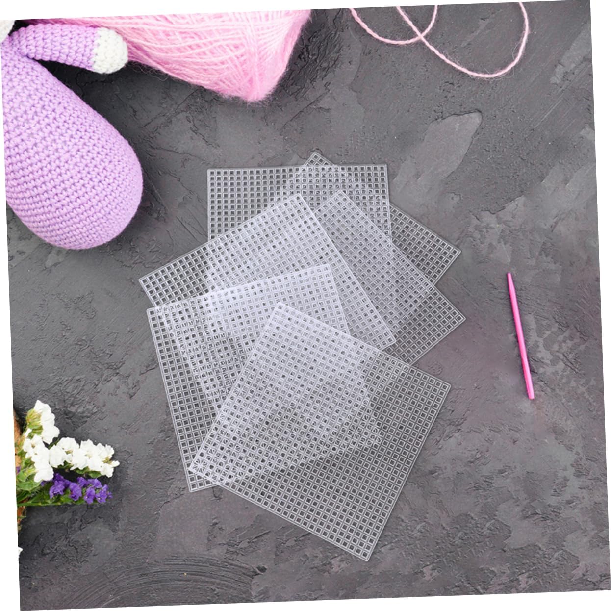 HOMSFOU 10Pcs Plastic Mesh Canvas Sheets for DIY Projects Versatile Crafting Tool for Beginners and Experts Washable and Reusable for Embroidery and Yarn Crafting