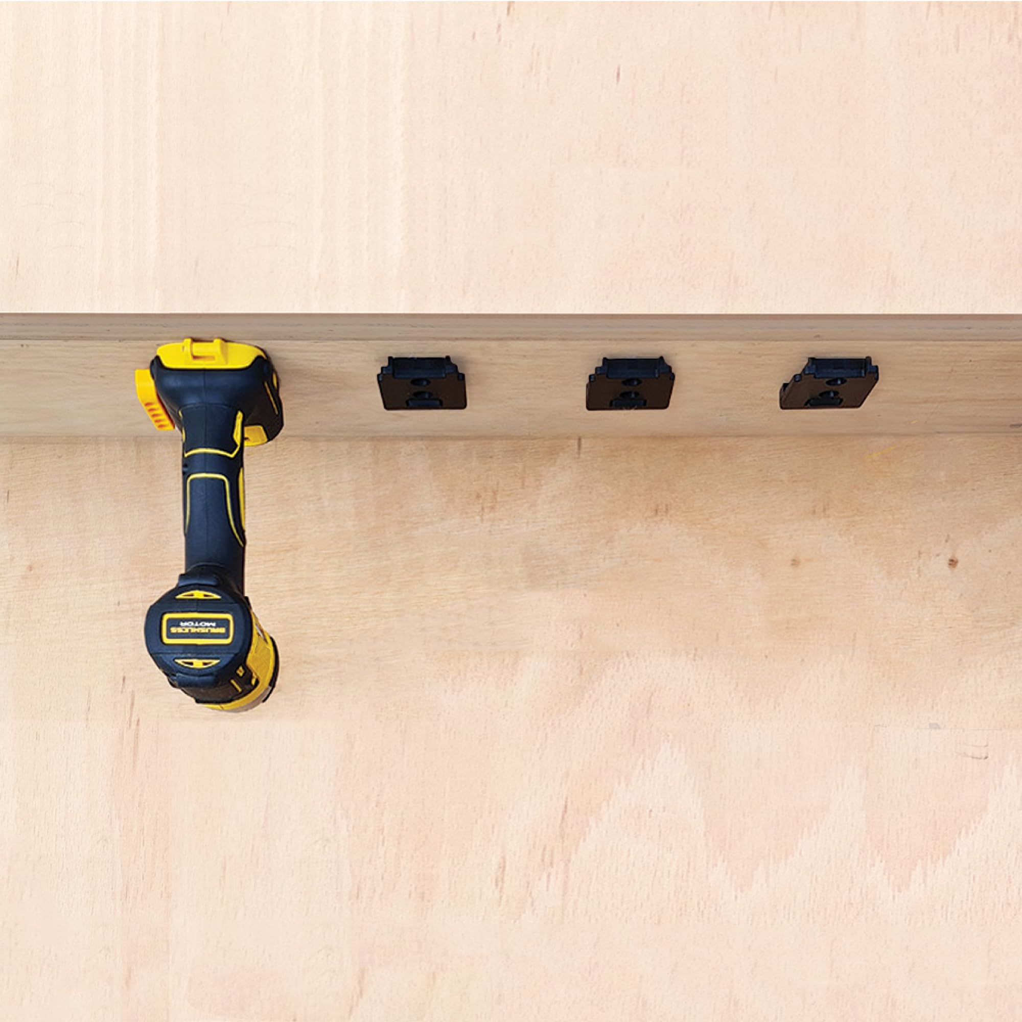 StealthMounts Portaherramientas compatibles con DeWalt MAX + XR + Flexvolt | Soportes de herramientas inalámbricos compatibles con herramientas eléctricas DeWalt de 18 V + 20 V + 54 V + 60 V | Paquete