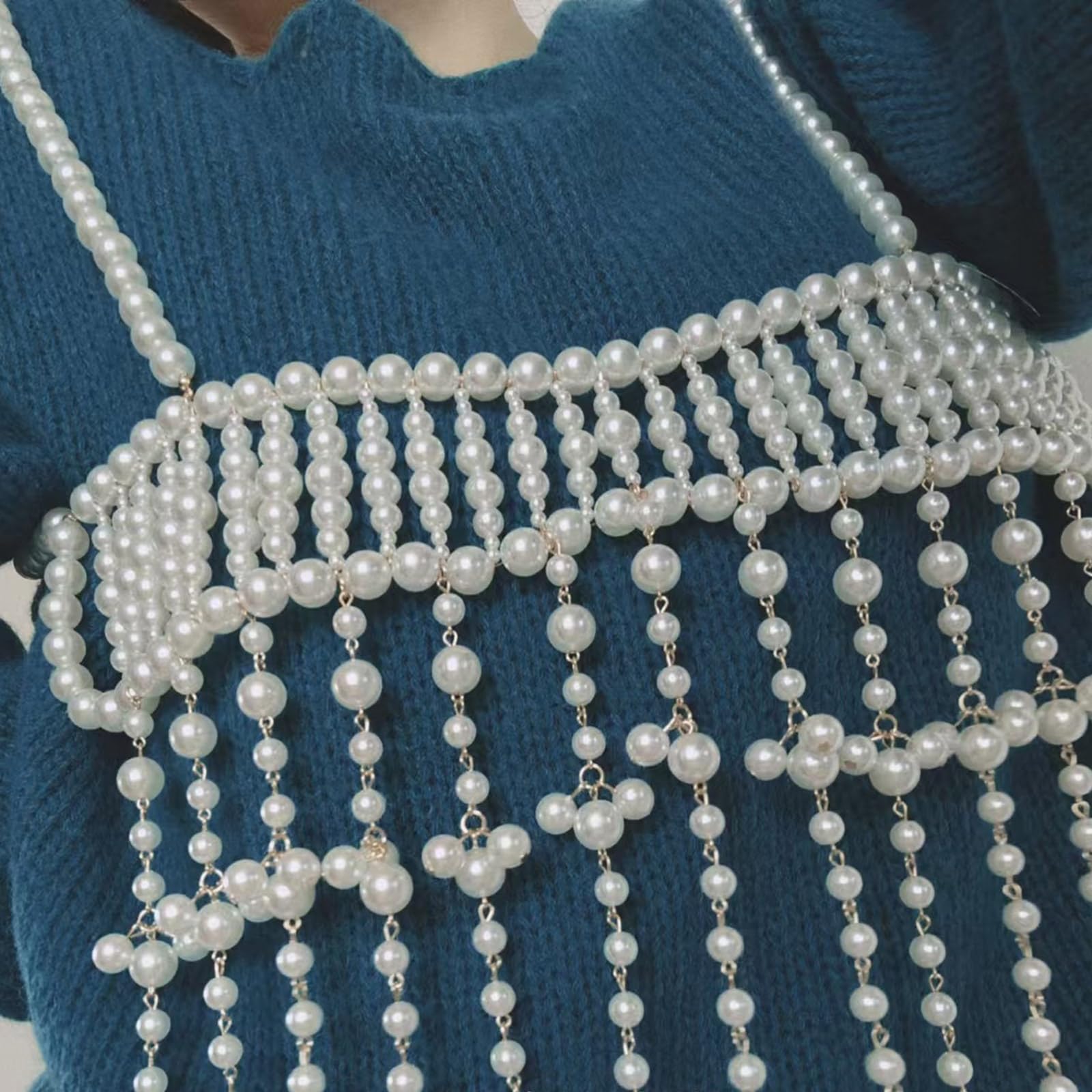 Elegante cadena de pecho de perlas con diamantes de imitación en capas de cristal, joyería para mujeres para fiestas y festivales