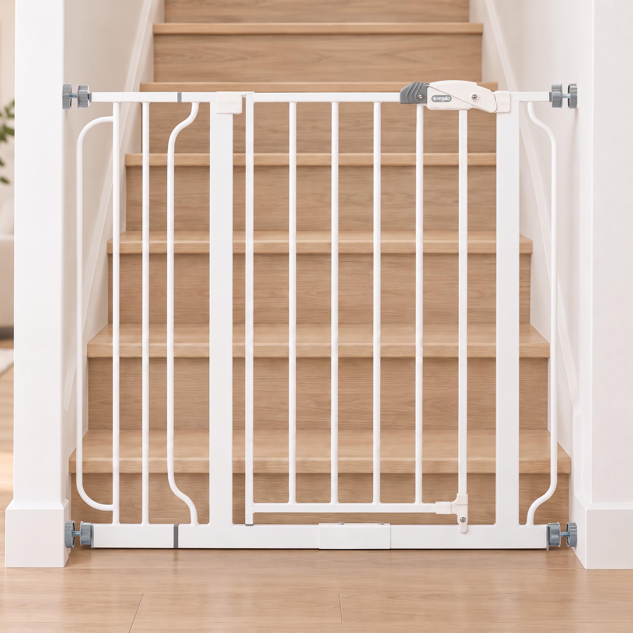 Regalo Easy Step Walk-Thru Baby Gate