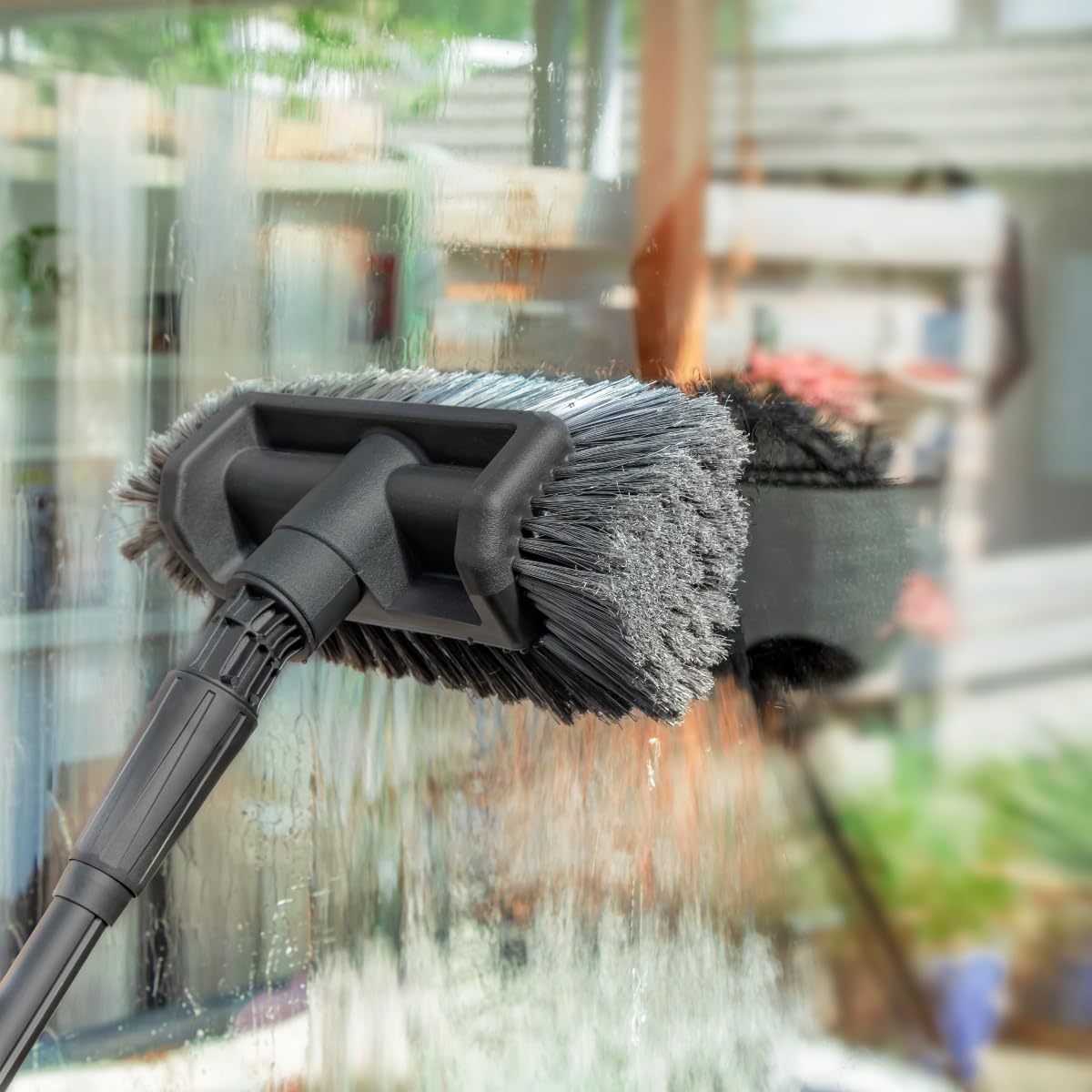 VONROC Spazzola telescopica- 4,60 m - Include spazzola multiuso, tubo flessibile da 6 metri e dispenser di sapone