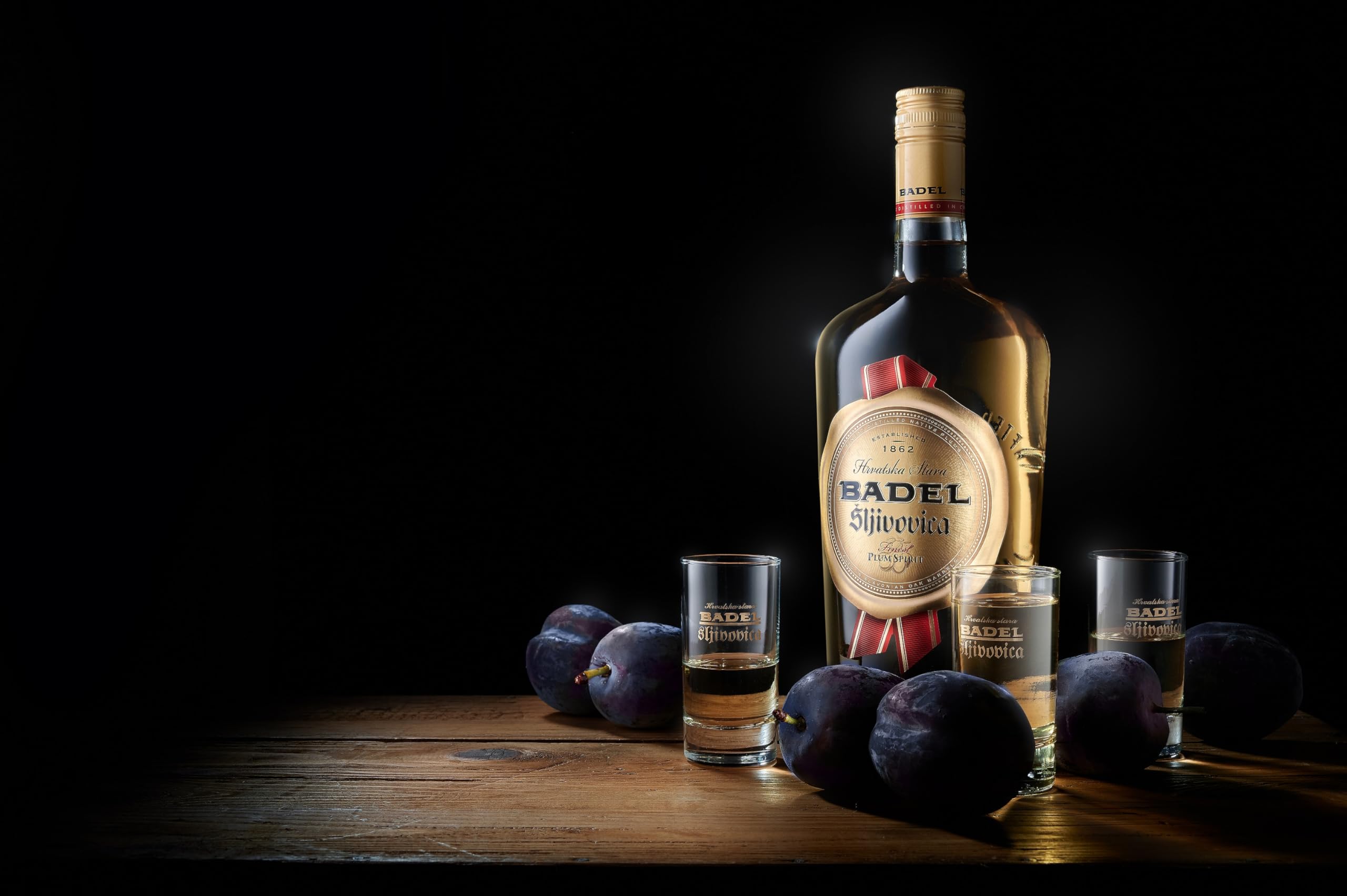 Badel Sljivovica hrvatska stara Rakija - Sliwowitz (Pflaumenbrand/Pflaumenschnaps) 0,5L
