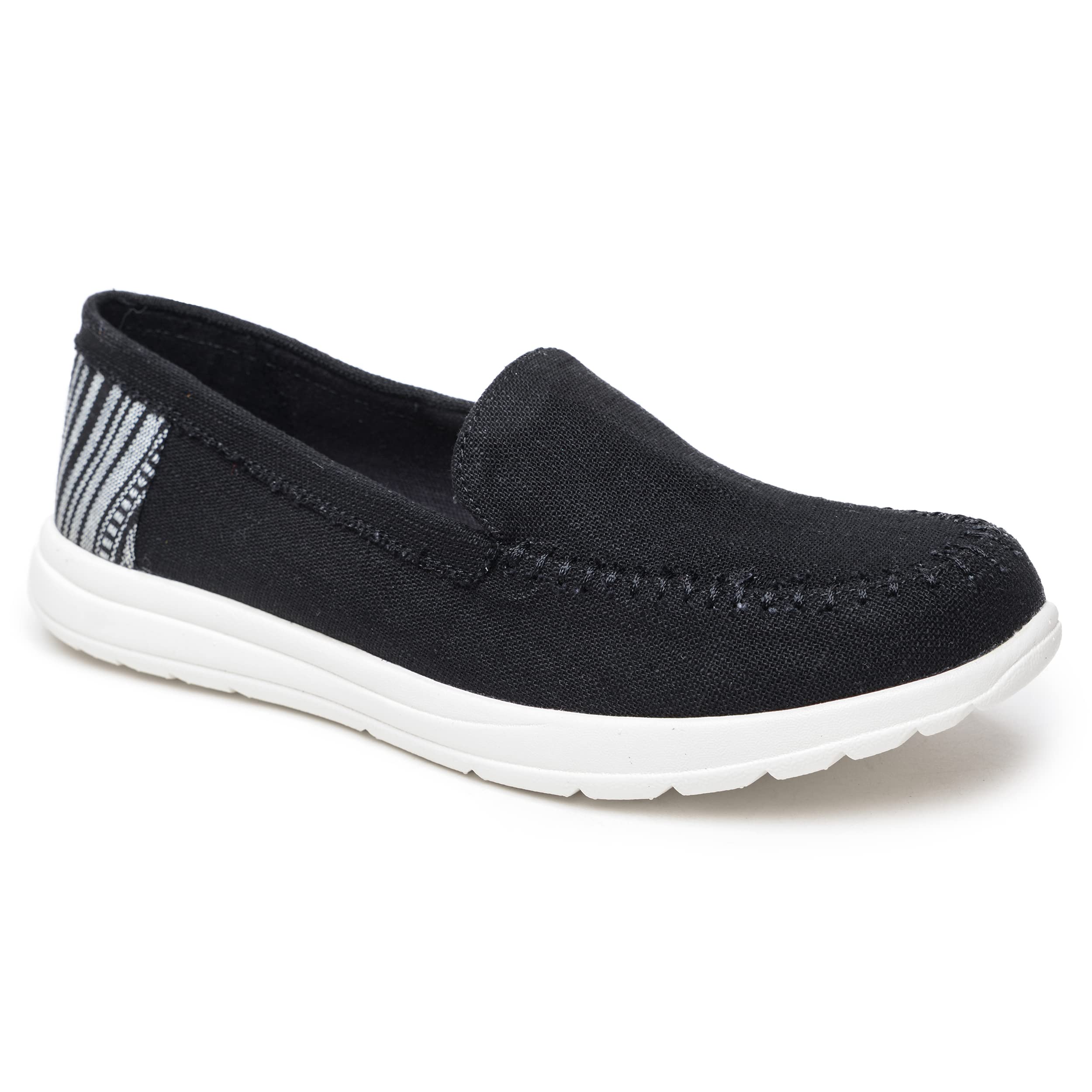 Minnetonka Discover - Zapatillas tejidas para mujer con parte superior de tela, plantilla de espuma viscoelástica, diseño fácil de llevar y suela de goma EVA, perfectas para uso diario casual
