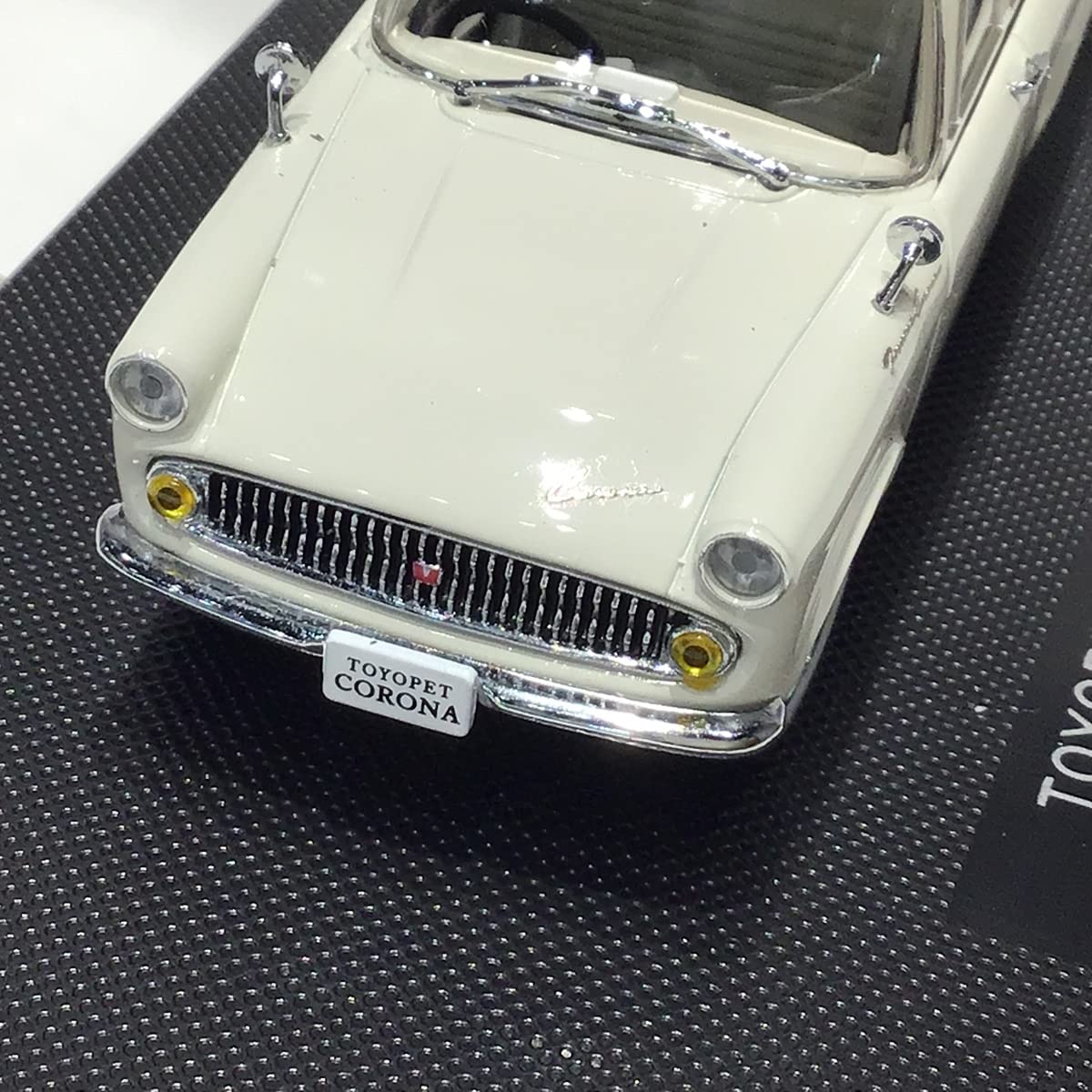 EBBRO トヨペット コロナPT20 (1960) 1/43 トヨタ　ミニカー Amazon | エブロ 677 1/43 1960 トヨペット コロナ PT20 トヨタ