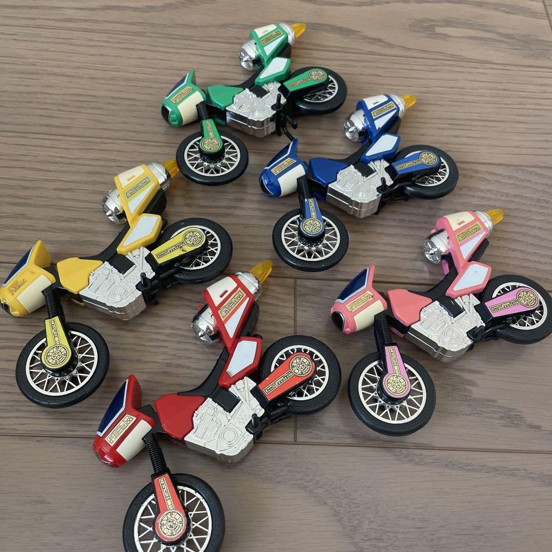 Amazon.co.jp: オーレンジャー 戦隊モノ おもちゃ バイク : Toys & Games