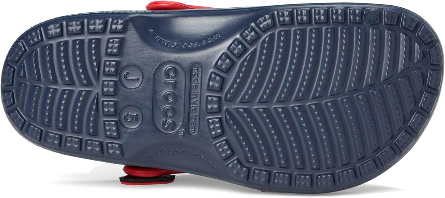 Crocs Kids' Classic Superman Clogs - Image 3