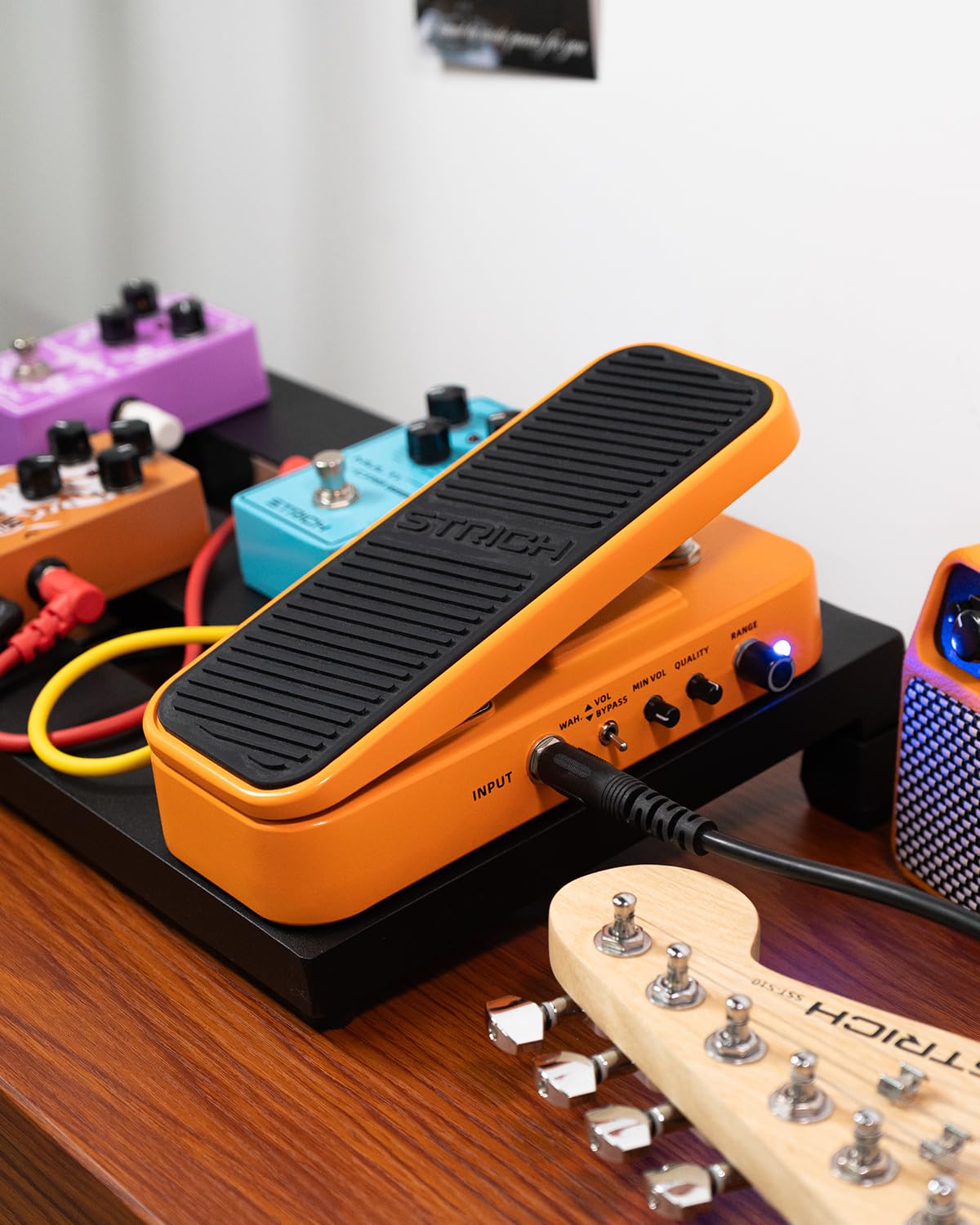 STRICH SW-2 Gitarren Wah & Volume Pedal mit Netzadapter, 2-in-1 Combo Effektpedal für E-Gitarre, Vintage Wah-Ton mit aktiver Lautstärkeregulierung, Vollgrößen-Leichtdesign