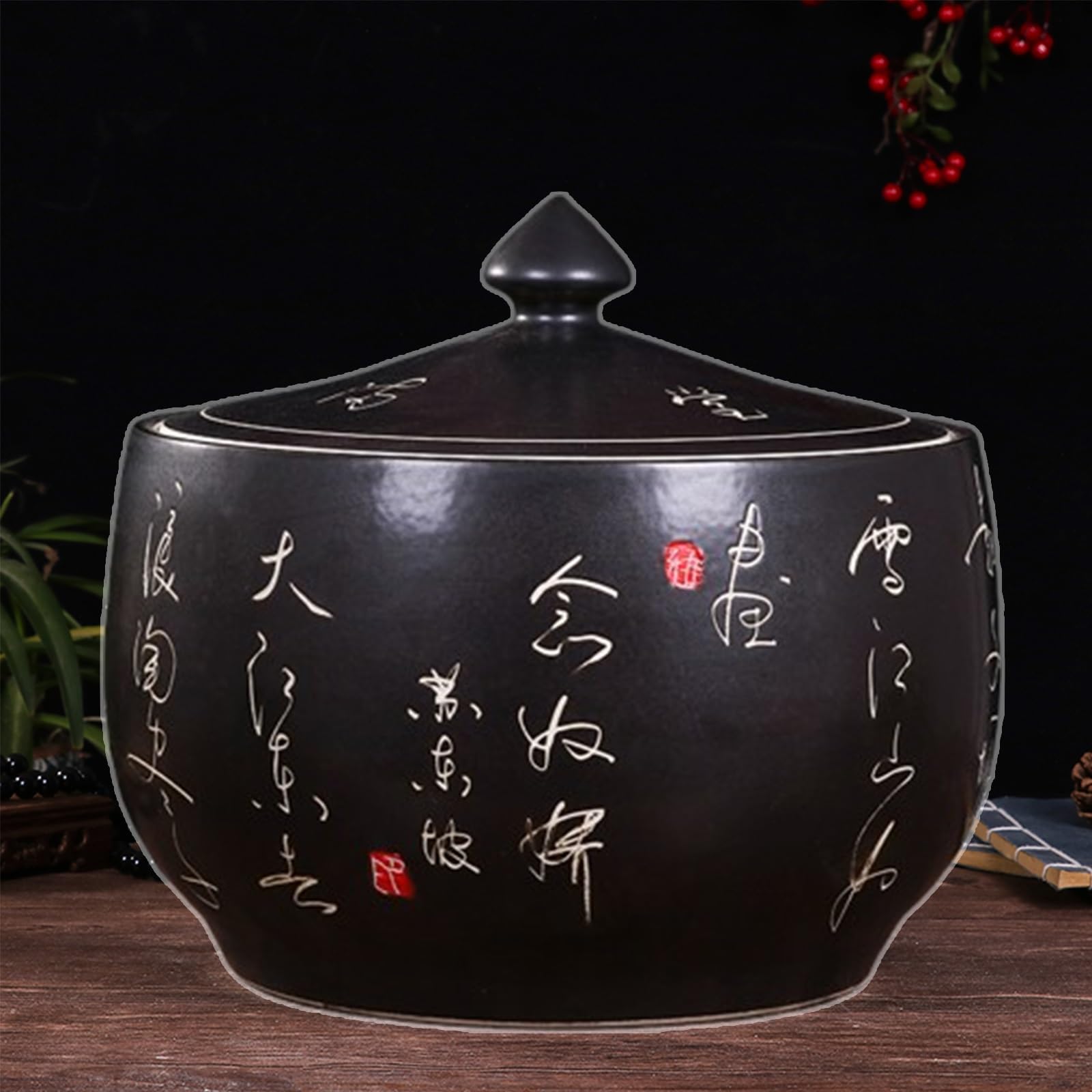Pot en céramique noir pour conservation alimentaire et sucre