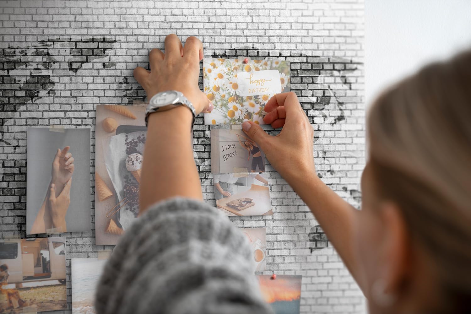 Tablero de anuncios horizontal | panel de corcho para oficina hogar escuela | superficie amplia para planificación de proyectos notas fotos ideas - 100x70 - vistoso - Pared gris con mundo