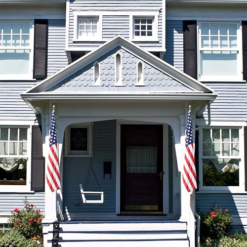 Miniatura 5 de ArtCreativity Bandera estadounidense de 3 x 5 pies, juego de 2, decoraciones del 4 de julio, banderas de Estados Unidos con lazos para colgar,