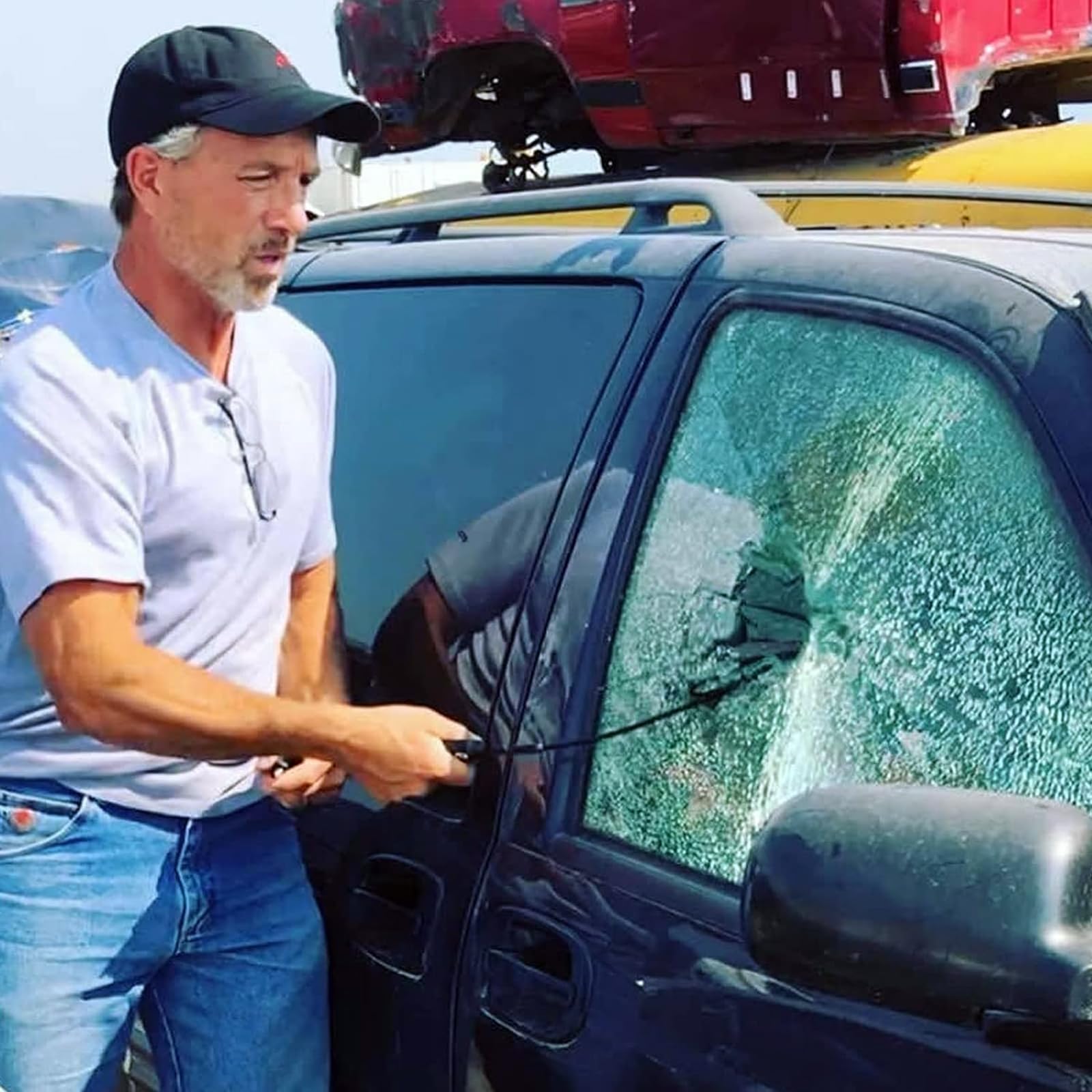 Frusta per autodifesa, frusta di difesa multifunzionale portatile, rompivetro di sicurezza per auto, strumento di fuga di emergenza per auto -ITHZ01