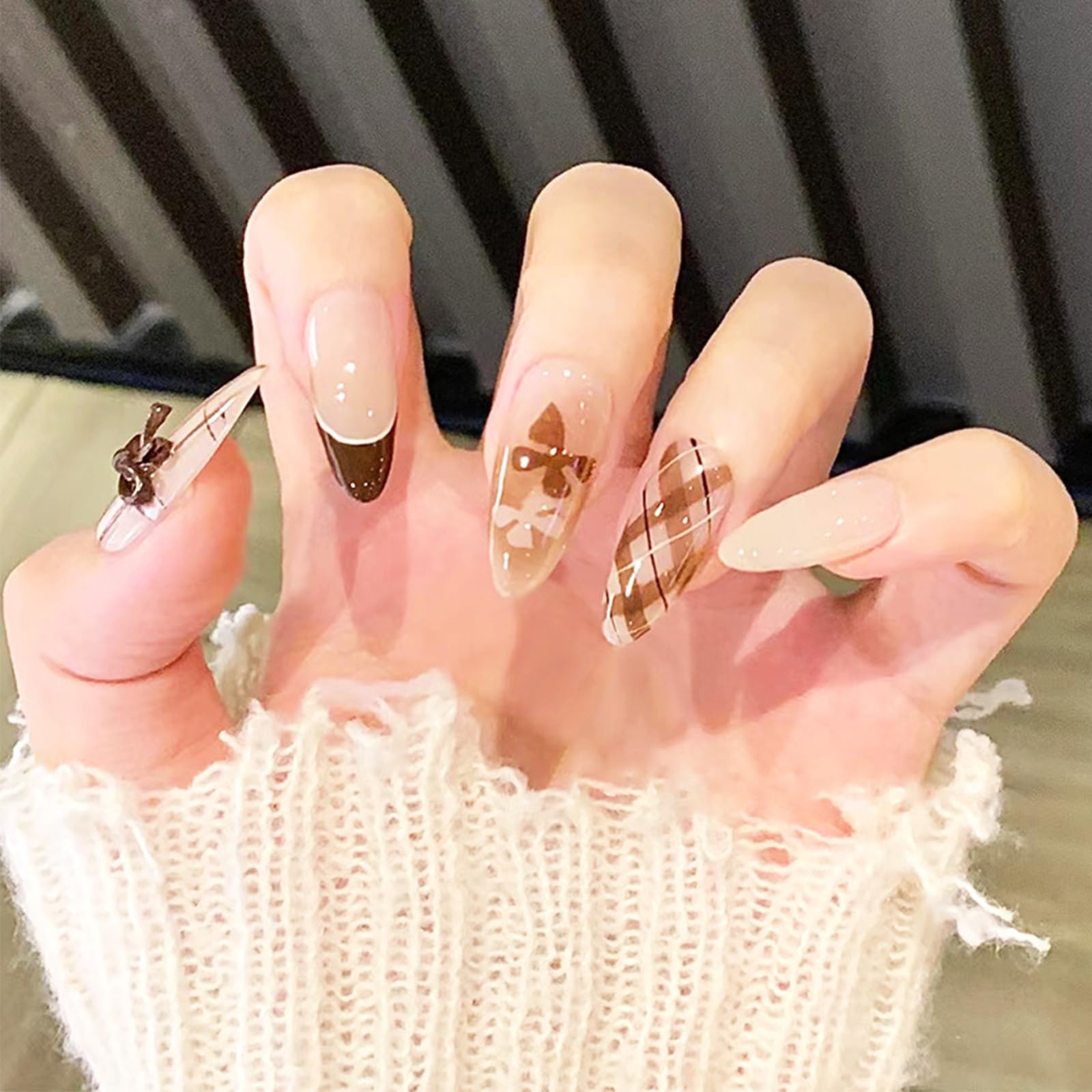 Brown Butterfly Press on Nails 24Pcs 3D Bow Tie False Nails Glossy Gradient Stick on Nails Grid Medium Almond Acrylic Fake Nails French Tips Gel Glue