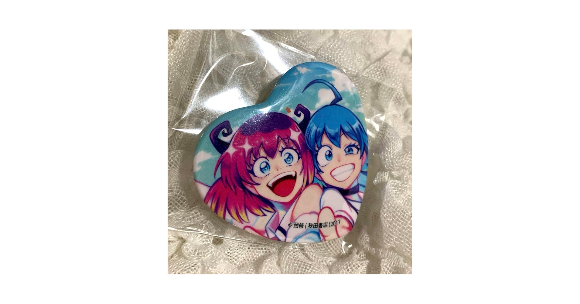 Amazon | 魔入りました!入間くん C99 ハート缶バッジ クロム イルミ