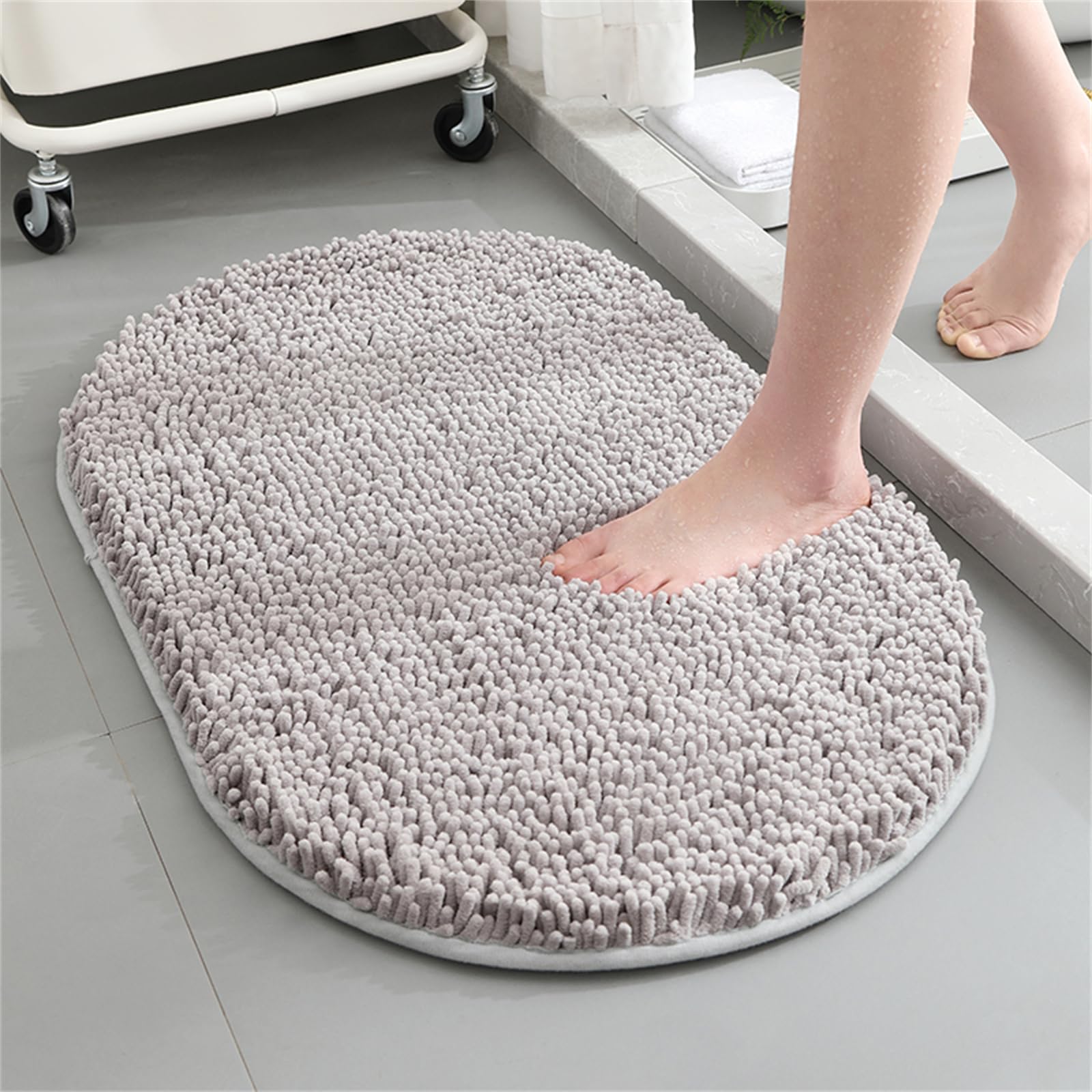 Alfombra de baño de microfibra suave, absorbente, antideslizante, lavable a máquina, 50 x 80 cm, color gris, ideal para comodidad y seguridad en el baño
