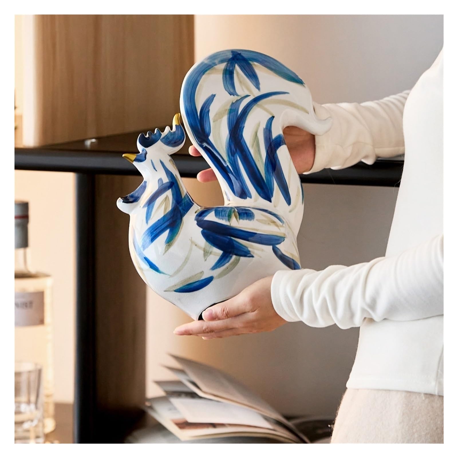 Wystrój pokoju, Ręcznie malowana figurka ceramiczna z niebiesko-białej porcelany