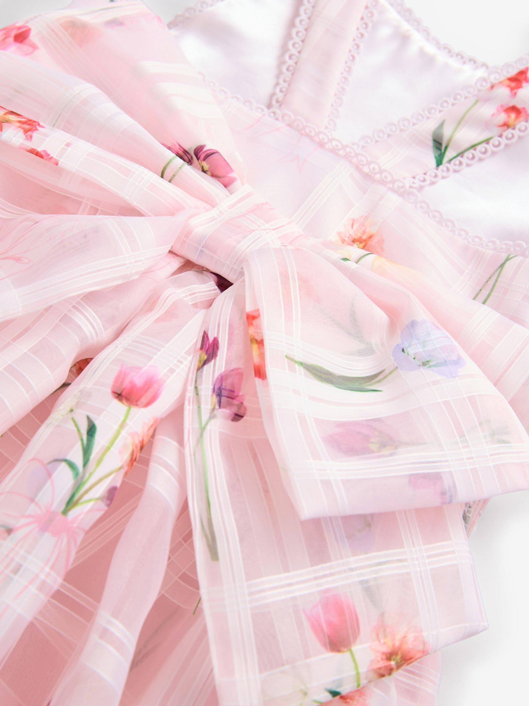 Mädchen Kleid mit Ausbrenner-Design am Rücken