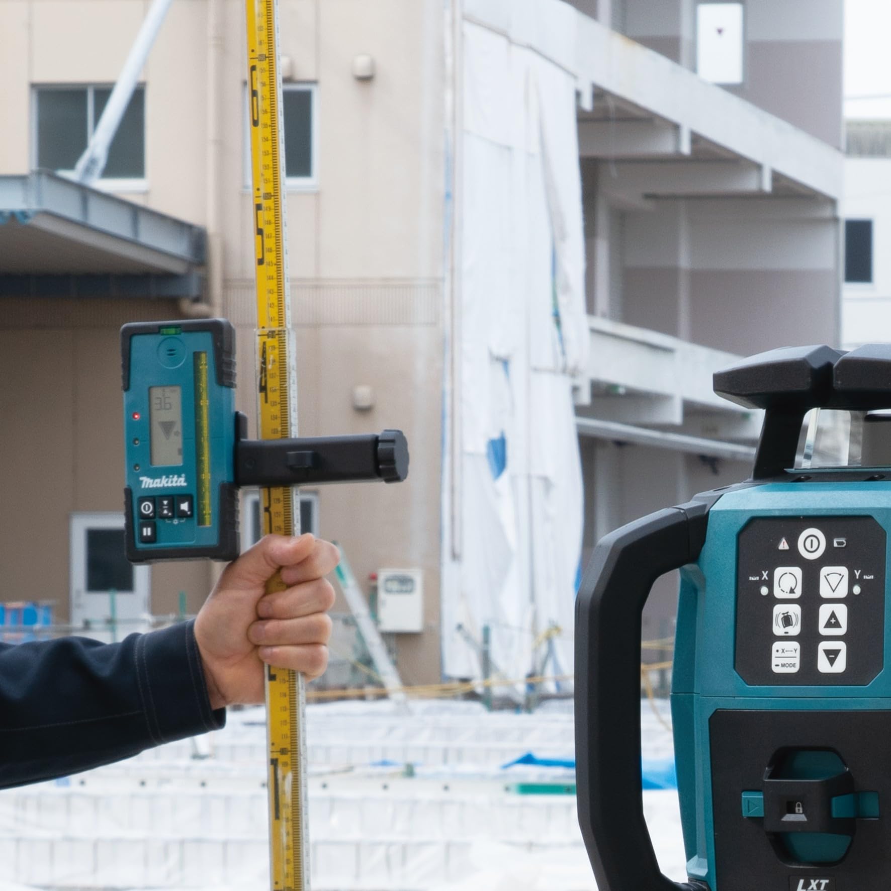 Makita - SKR001Z - Laser rotatif rechargeable Li-ion XGT/LXT/CXT - Batteries et chargeur non fournis