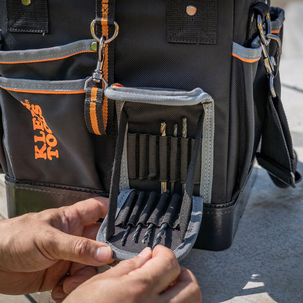 Torba na narzędzia z paskiem na ramię ma 40 kieszeni do przechowywania narzędzi i pomarańczowe wnętrze KLEIN TOOLS 5541610-14