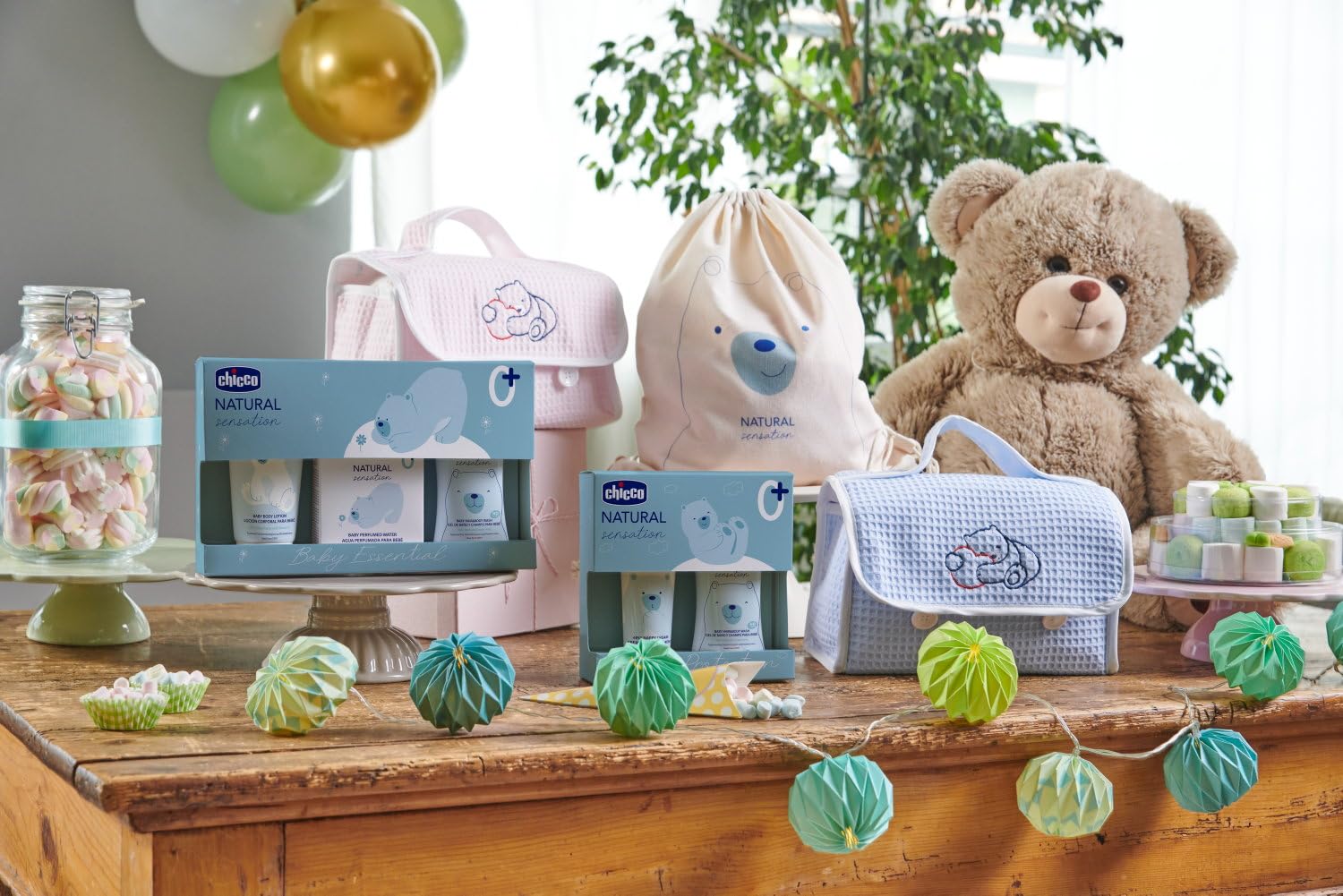 CHICCO Natural Sensation zestaw kosmetyków z kąpielą bez łez szampon 200 ml i kojąca pasta 100 ml dla dzieci, zestaw zmian, pomysł na prezent