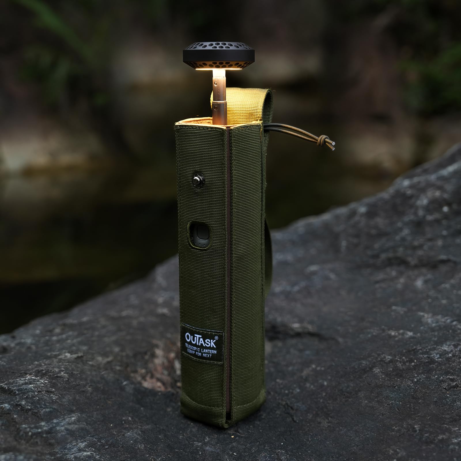 Outask TD1 Schutzhülle für Teleskop-Campinglaterne, Robuste Aufbewahrungstasche mit MOLLE-System & Handschlaufe, Passgenaue Tasche für Outdoor, Wandern & Camping (Nur Hülle)