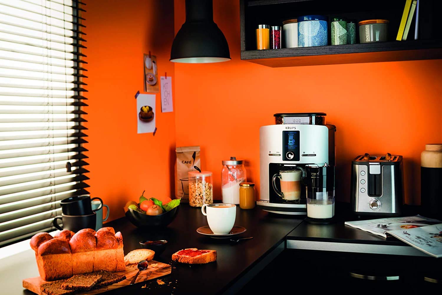 Krups Espresseria Latt, Réservoir 1,7 L, 1450 W, Cafetière à grain en acier, Broyeur, Cappuccino One-touch, Nettoyage automatique, Pression de 15 bars, Fabriqué en France YY4201FD