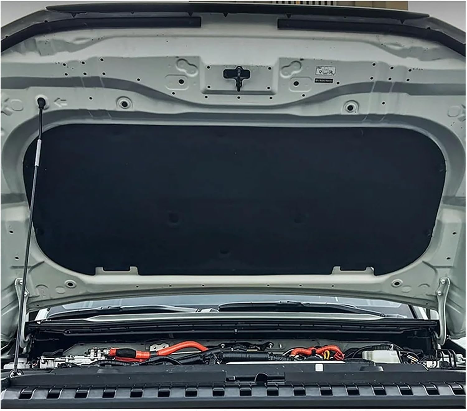 Front Engine Soundproof Cotton Insulation Pad with Buckle Reduce Noise Automobile Accessories | Compatible with Toyota Prado LC250 2024-2025