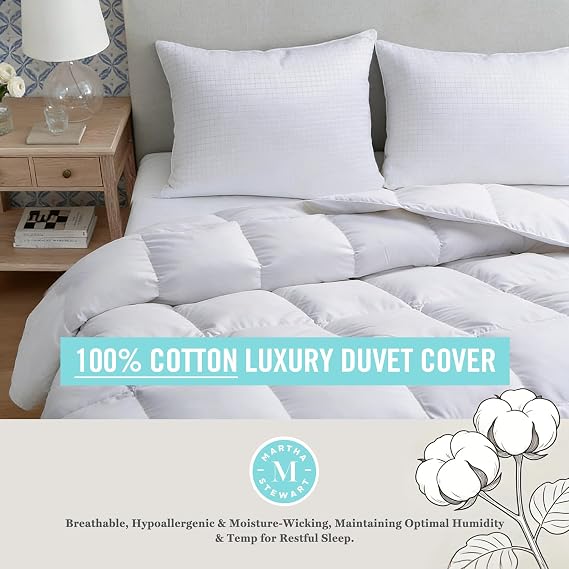 Martha Stewart Luxury White Goose Feather Down Fiber Comforter Queen Size