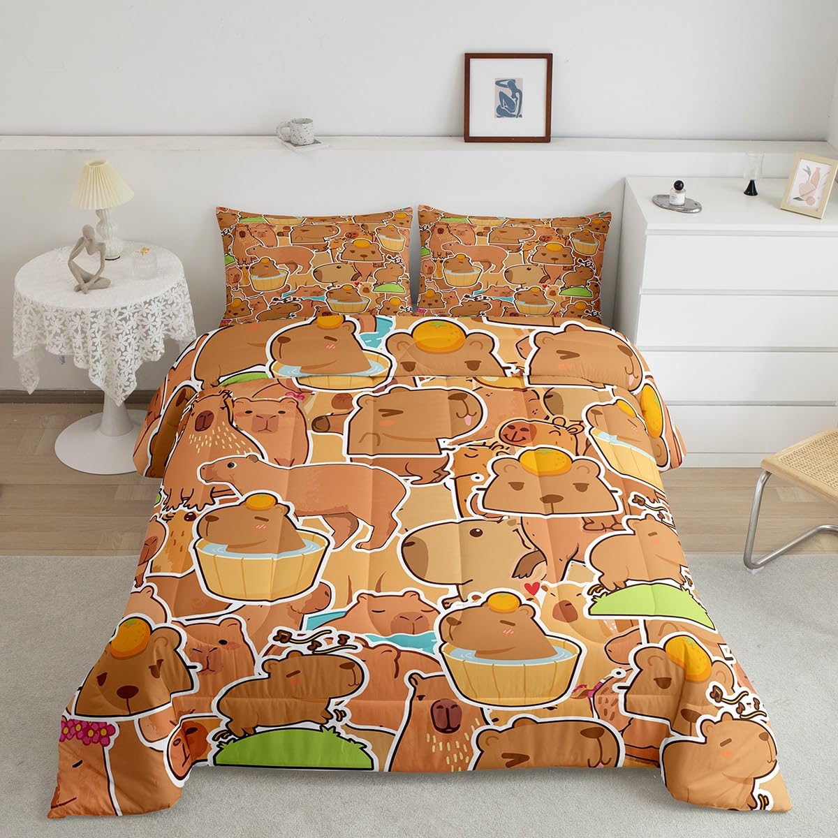 jejeloiu Capybara Comforter Set Twin Size Kids Gifts for Capybara Lovers Comforter for Boys Teens Capybara Animals Lovers Bedding Set Orange Pattern Brown Duvet Set Room Decor Quilt Set